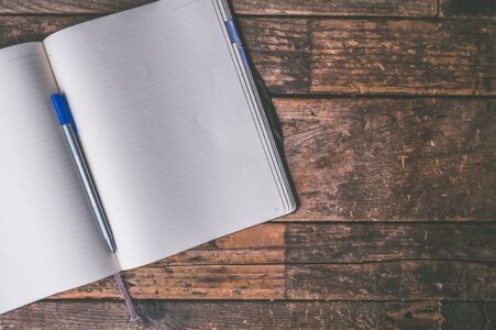 Content marketing: jak przyciągać czytelników i klientów