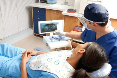 Co warto wiedzieć o pracy dentysty?