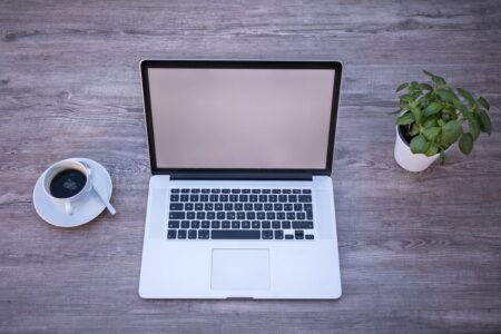 Usługi wirtualnej asysty w pracy zdalnej