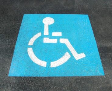 Podnośnik dla niepełnosprawnych – przegląd zastosowań