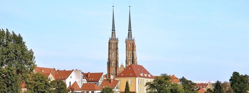 Przegląd możliwości rejsów motorówką