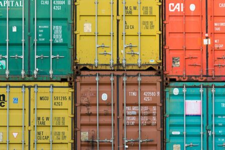 Logistyka zewnętrzna a zakres zadań przekazywanych firmom specjalistycznym